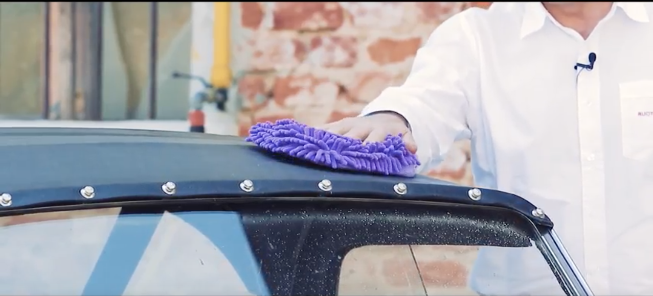 Consigli utili su come lavare l’auto a mano senza graffiarla