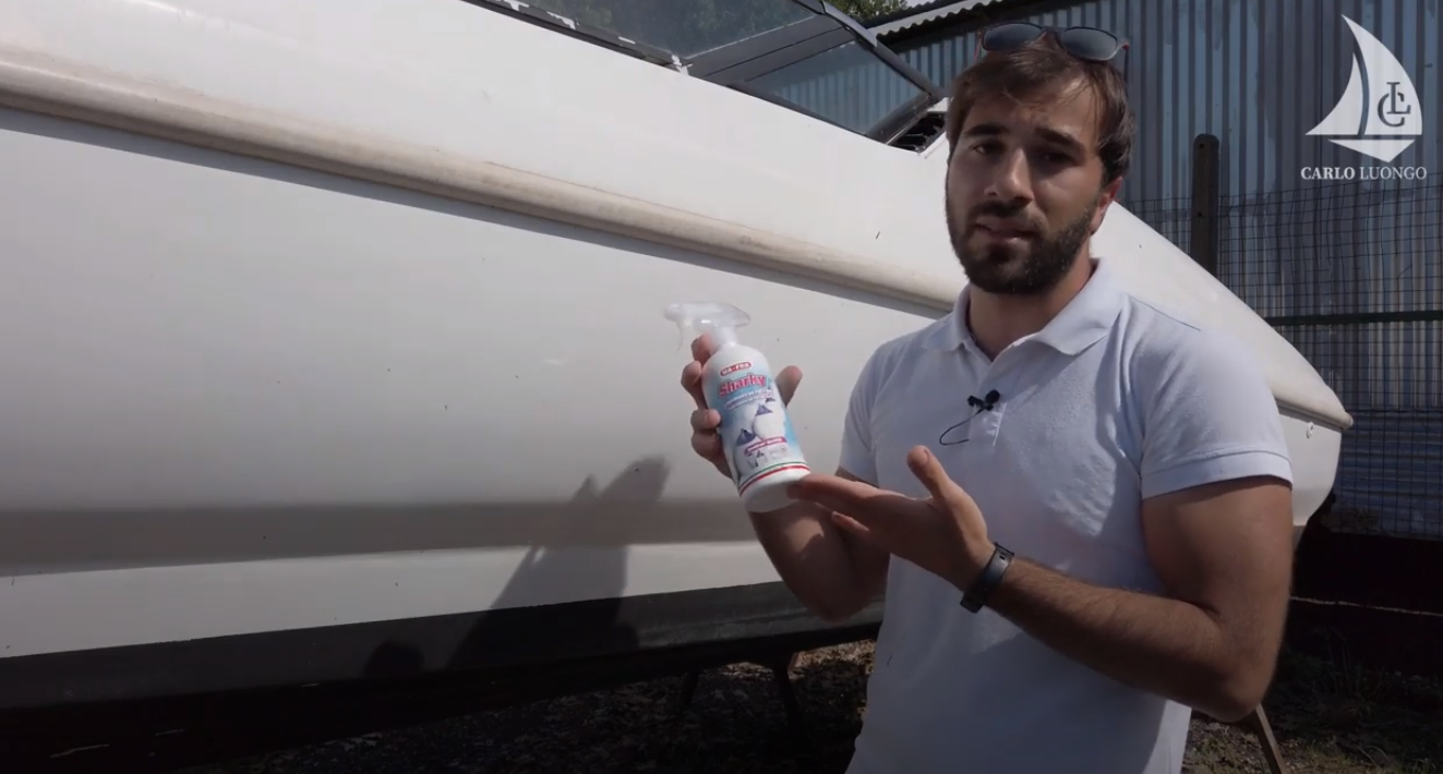 Come pulire PVC di bottazzo e parabordi con Sharky
