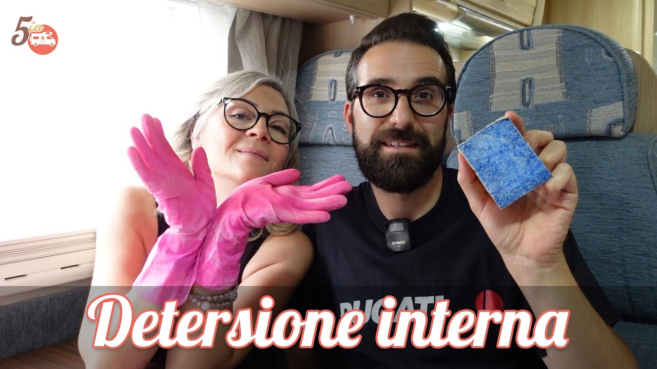 La pulizia degli interni del camper